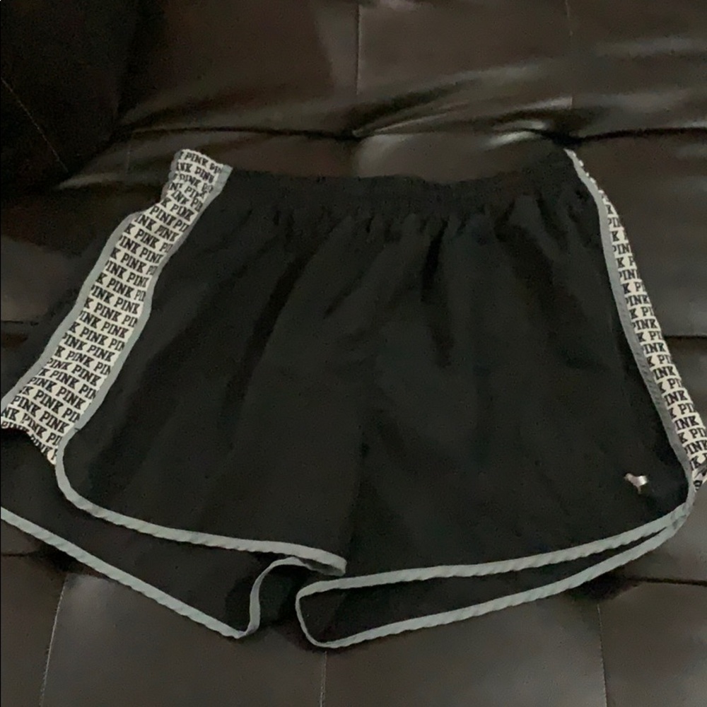 🌵PINK Victoria Secret shorts size Large